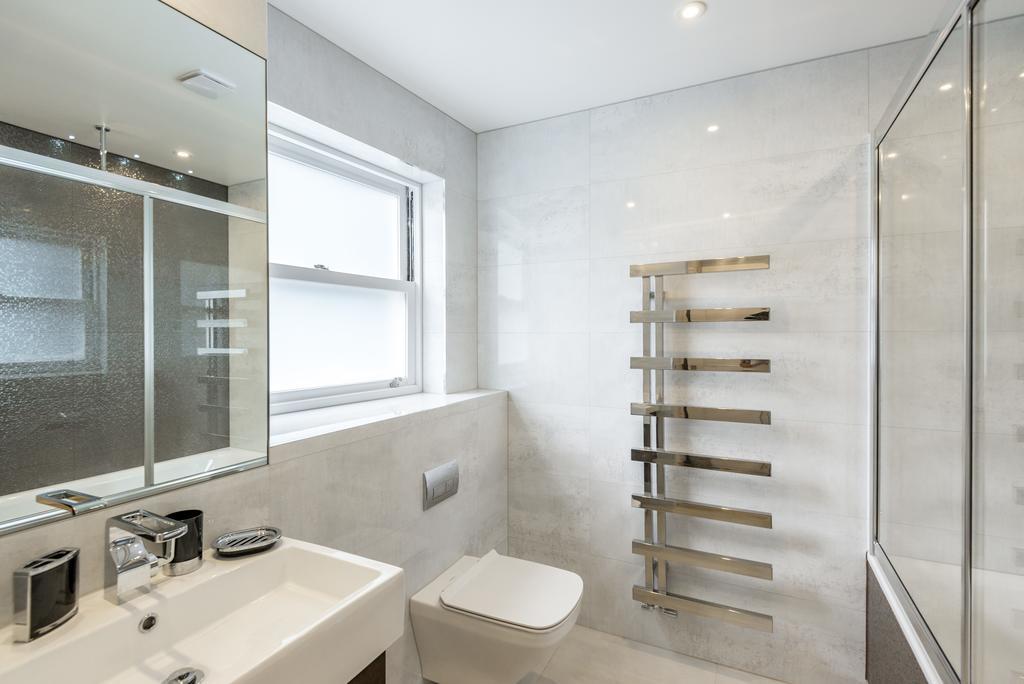 High Street Kensington Apartment ロンドン 部屋 写真