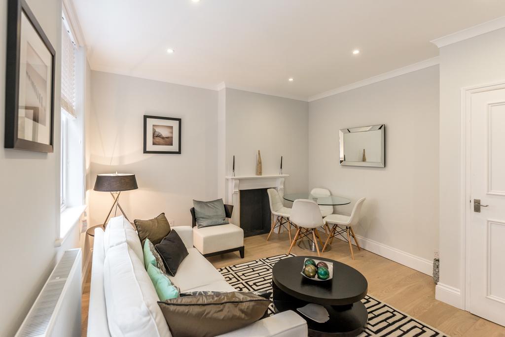 High Street Kensington Apartment ロンドン 部屋 写真